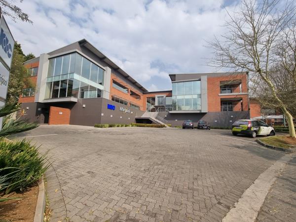 1 990  m² Commercial space