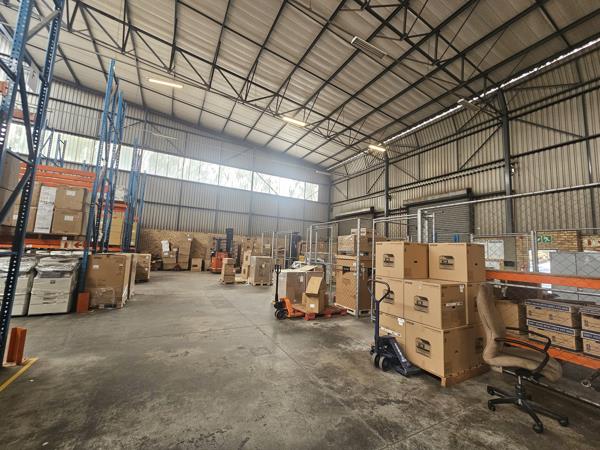 1 727 m² Industrial space