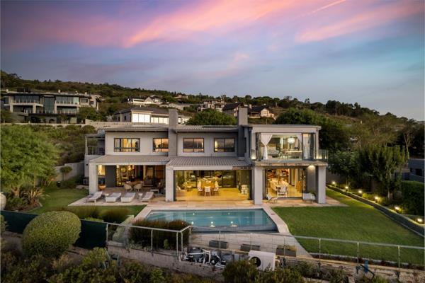 6 Bedroom House