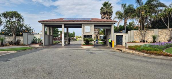 3 000 m² Land