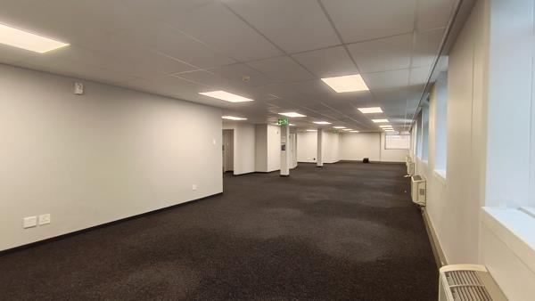 456 m² Office Space