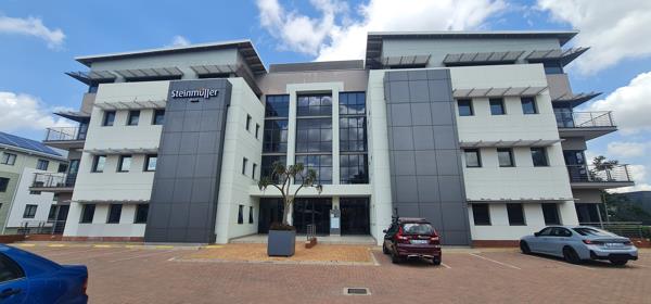 566 m² Commercial space