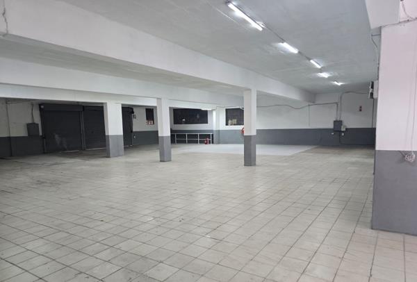 960 m² Commercial space