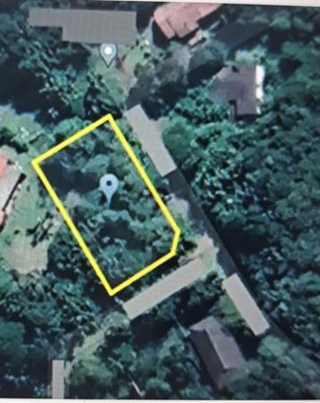 1 012 m² Land