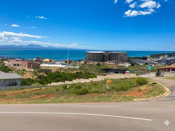 898 m² Land