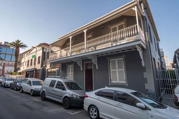 713 m² Commercial space