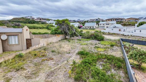 720 m² Land