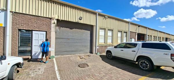 210 m² Industrial space