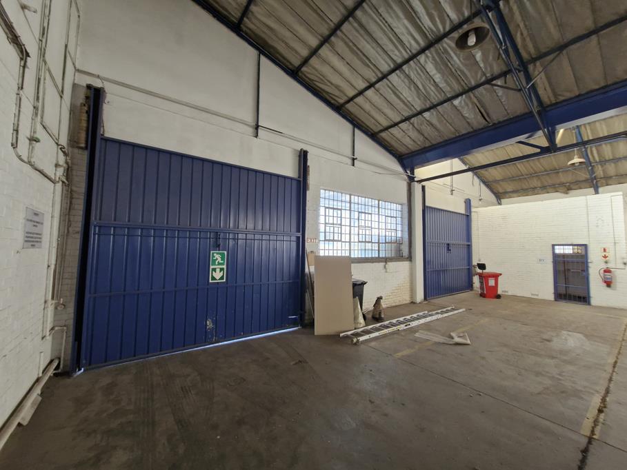 1 150 m² Industrial space