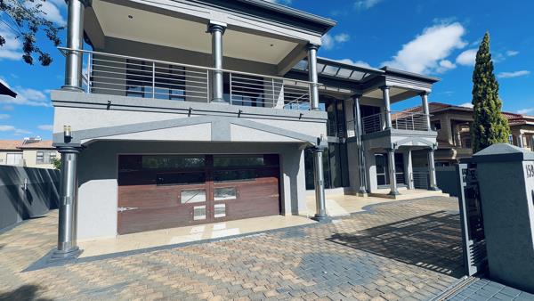 5 Bedroom House
