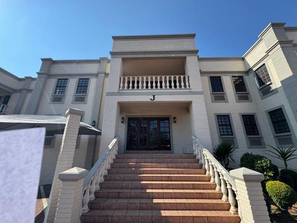 730  m² Commercial space