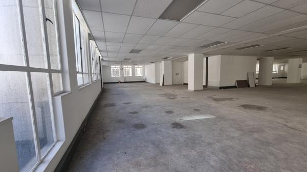 738 m² Office Space