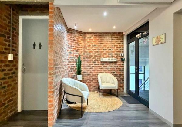 270 m² Commercial space