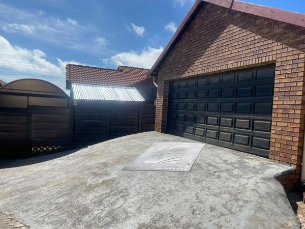 2 Bedroom Townhouse