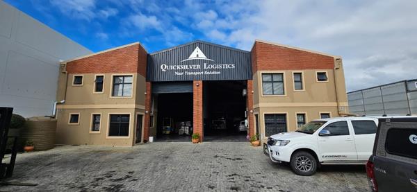 318 m² Industrial space