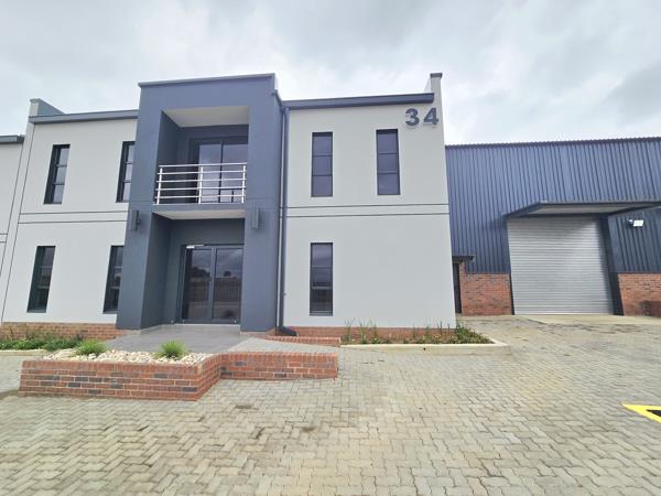 596 m² Industrial space