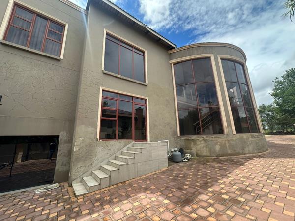5 Bedroom House