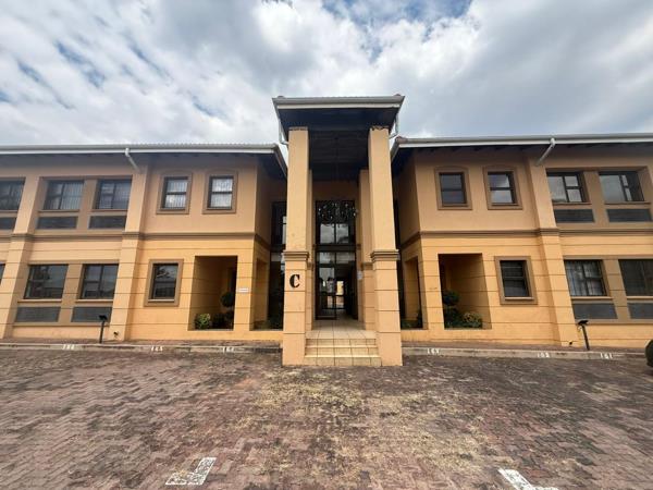 1 048 m² Commercial space