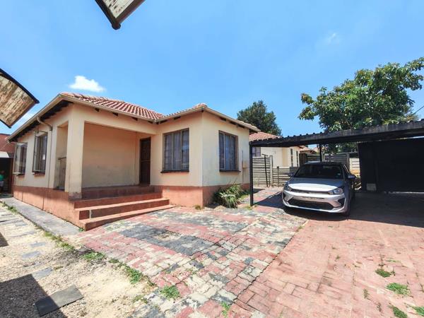 9 Bedroom House
