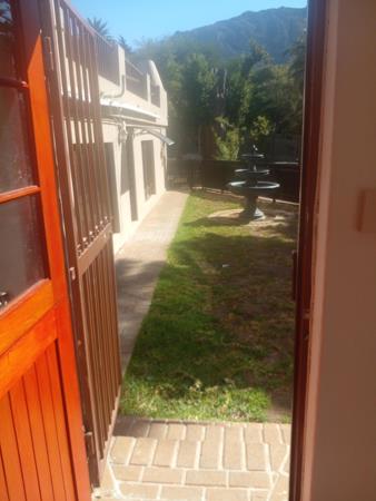 1 Bedroom Garden Cottage