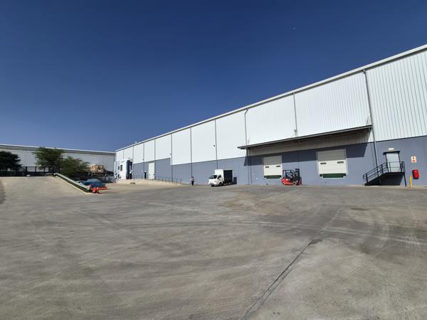 3 280 m² Industrial space