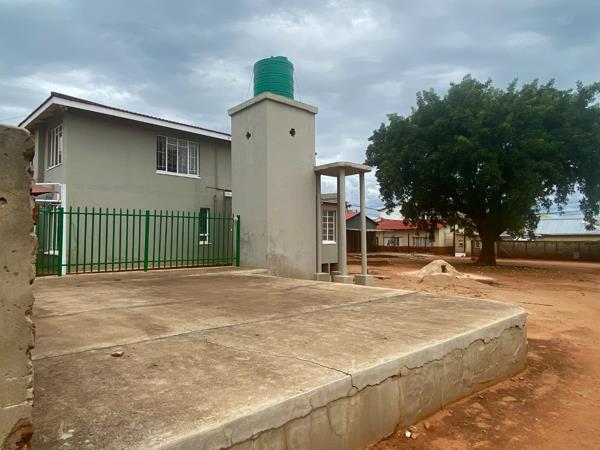 444 m² Commercial space
