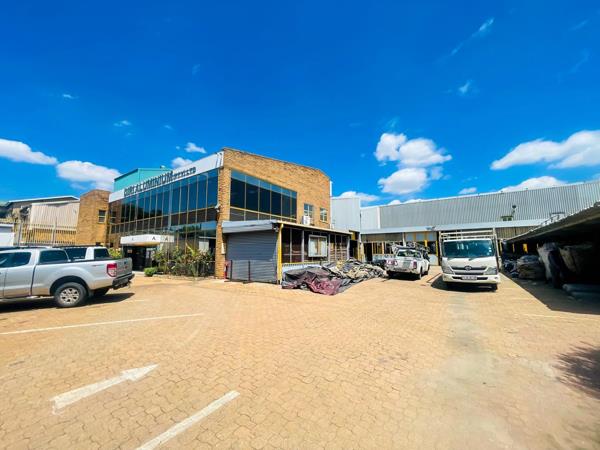 5 700  m² Industrial space