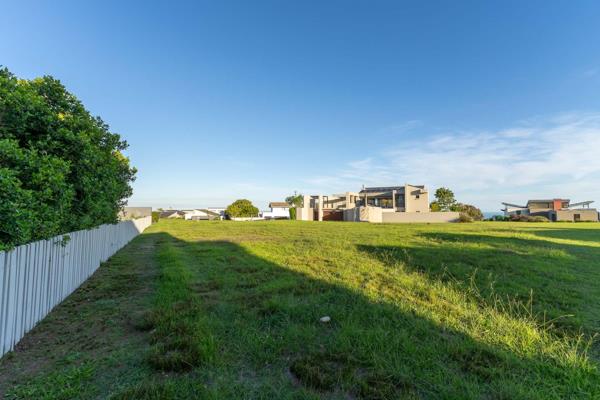 1 144 m² Land