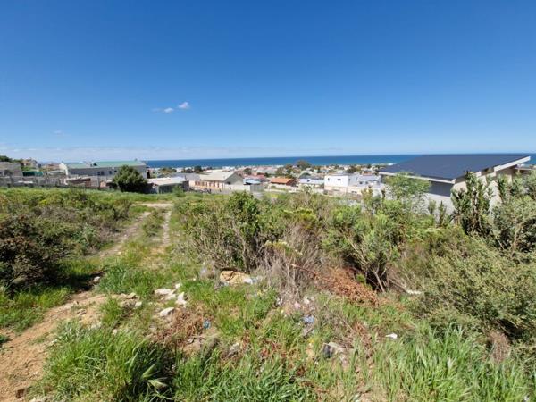 422 m² Land