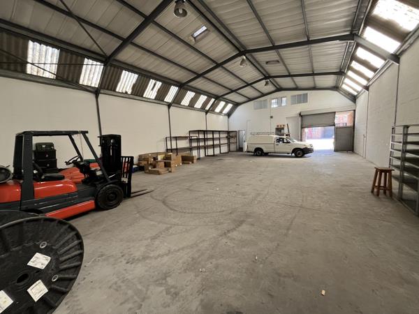372 m² Industrial space