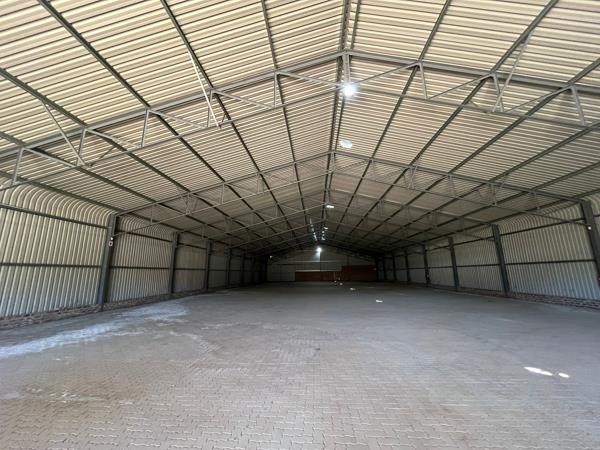 1 000  m² Commercial space