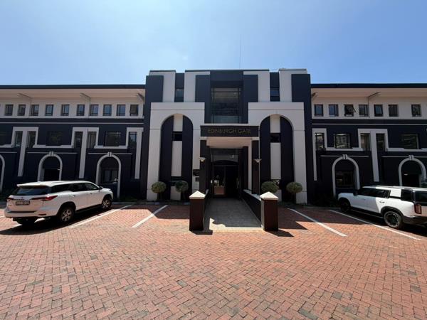 158  m² Commercial space