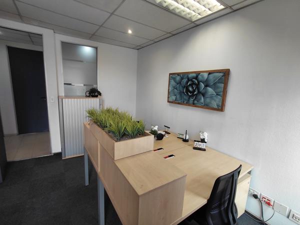 21.2  m² Commercial space