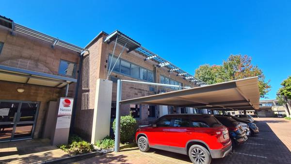 303 m² Office Space