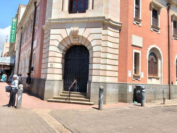 2 446  m² Commercial space