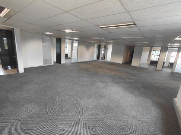 375  m² Commercial space