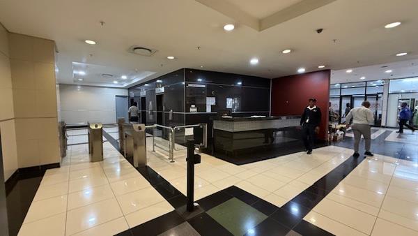 154 m² Commercial space