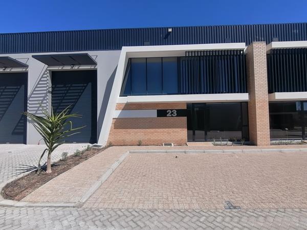 572 m² Industrial space