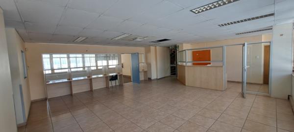 612  m² Commercial space