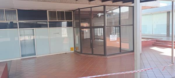 24  m² Commercial space