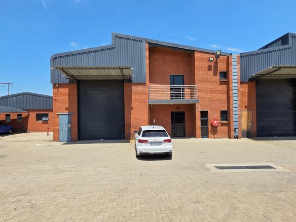 592 m² Industrial space