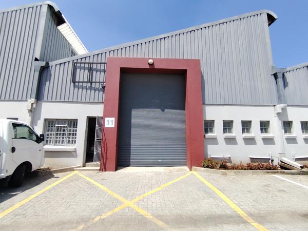 355  m² Industrial space