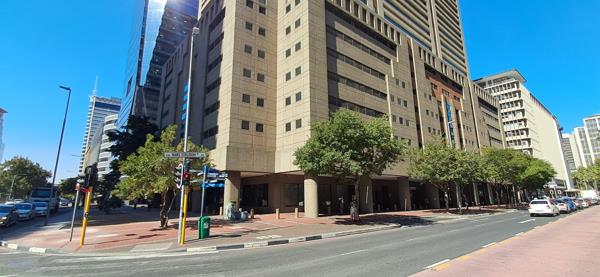 416 m² Retail Space