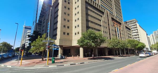 338 m² Retail Space