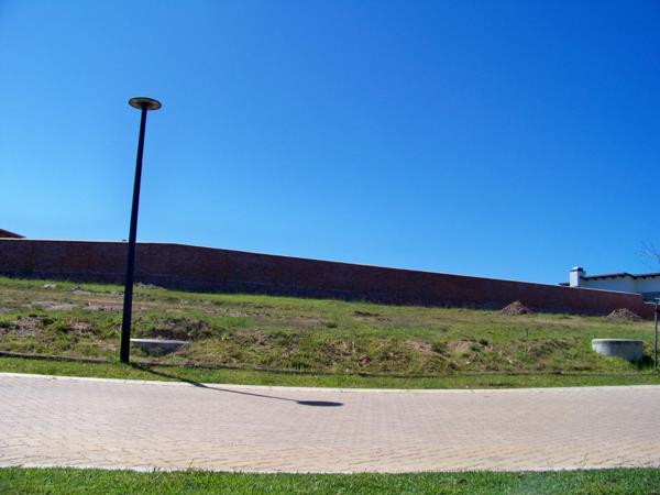 369 m² Land