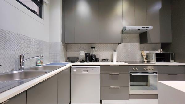 Apartment in Pretoria, Hillcrest, Tshwane Ward 56 - View 4