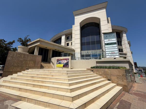 182  m² Commercial space