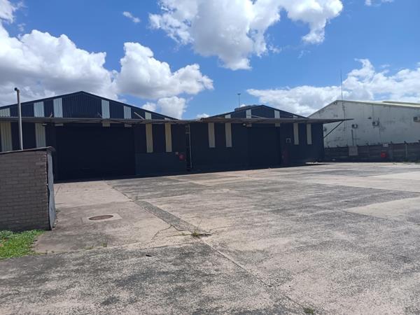 3 233 m² Commercial space