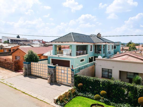 5 Bedroom House