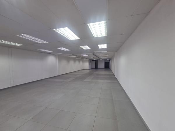 386 m² Retail Space